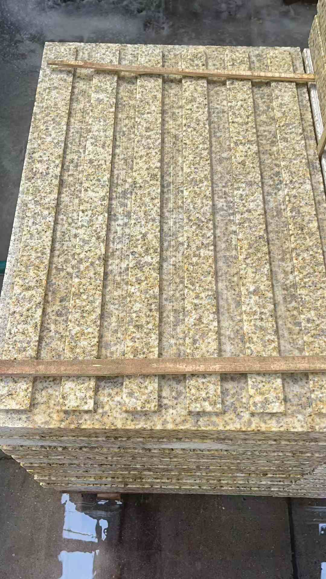 焦作黄金麻盲道 石材盲道