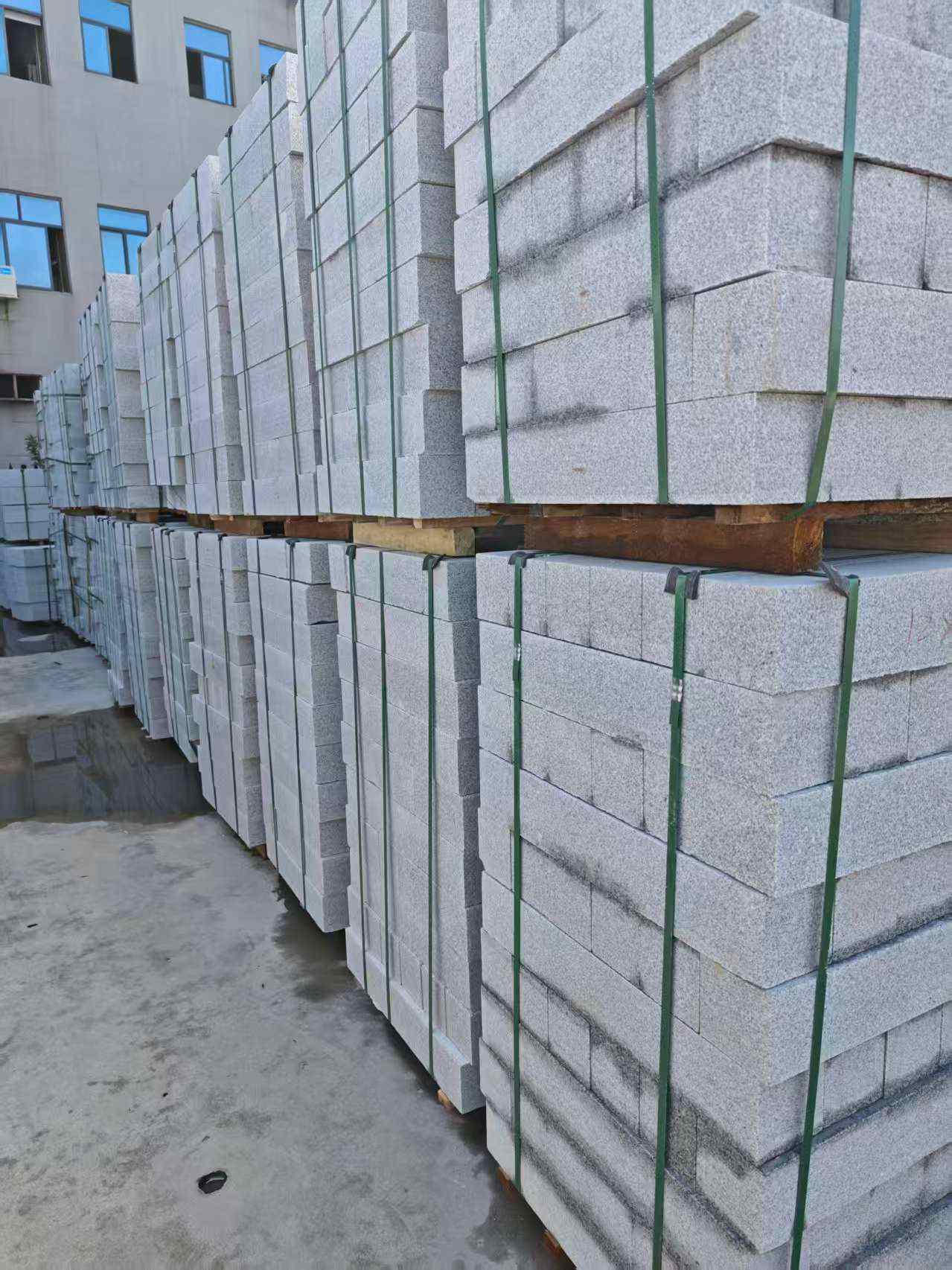 焦作芝麻白路牙石，路侧石