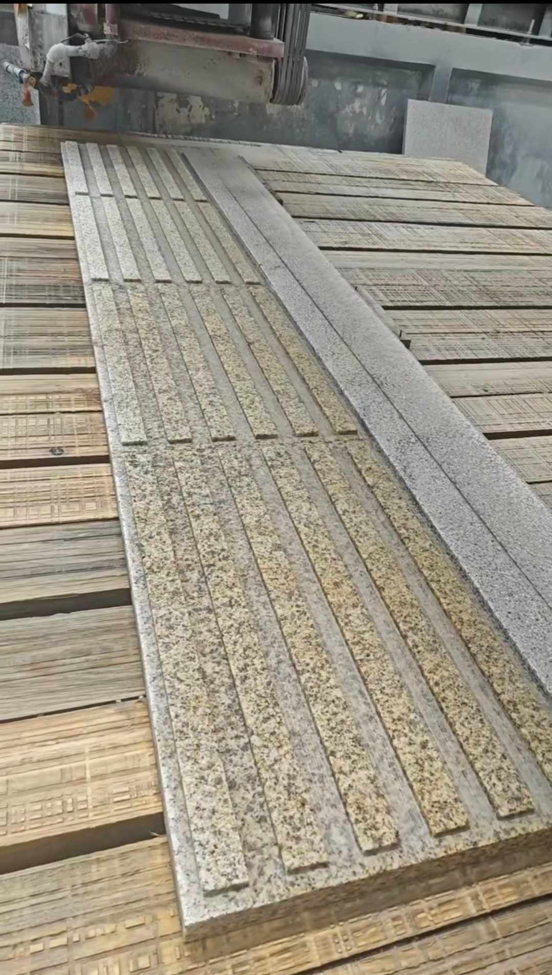 焦作黄金麻盲道石 盲条